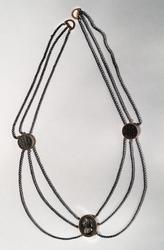 Halsband