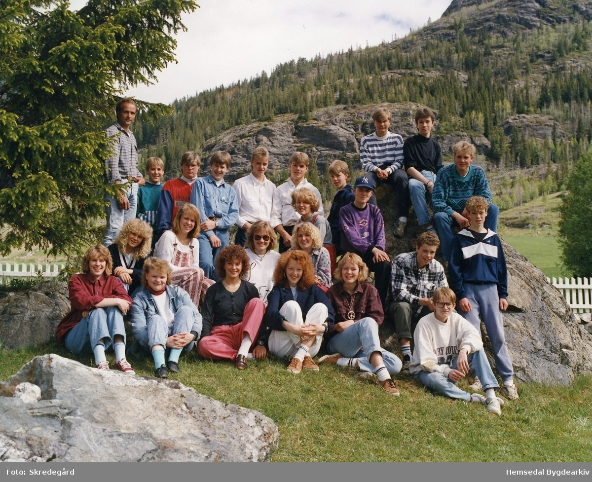 Avgangsklassen ved Hemsedal barne- og ungdomsskule i 1991 ...