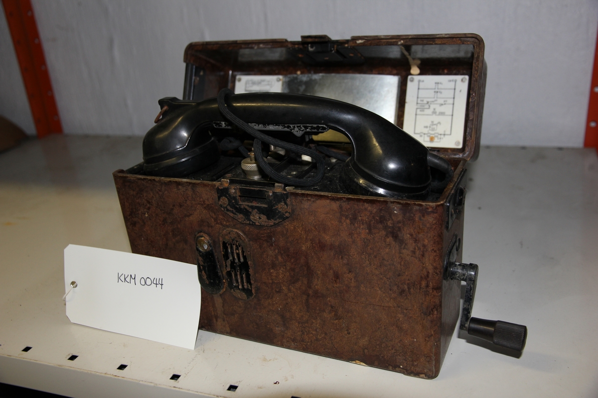 Telefon - Vest-Agder-museet / DigitaltMuseum